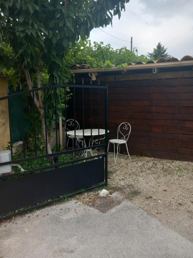 Maison Individuellle Provencale Villeneuve-lès-Avignon Extérieur photo